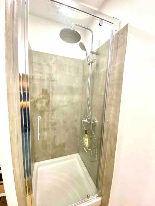 Charmant Appartement Plein Centre マルセイユ エクステリア 写真